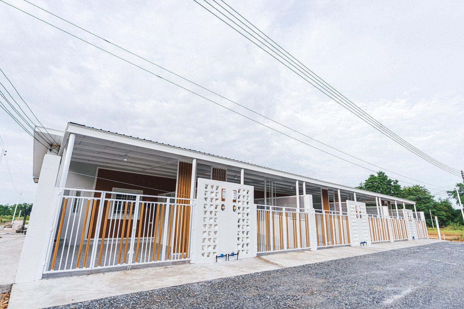 ถนนหน้าโครงการบ้านหอมมะลิ